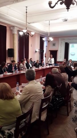 Д-р Валентин Павлов: „Изключително важно е децата ни да се обучават в модерно оборудвана и достъпна материално-техническа база” Д-р Валентин Павлов: „Изключително важно е децата ни да се обучават в модерно оборудвана и достъпна материално-техническа база”