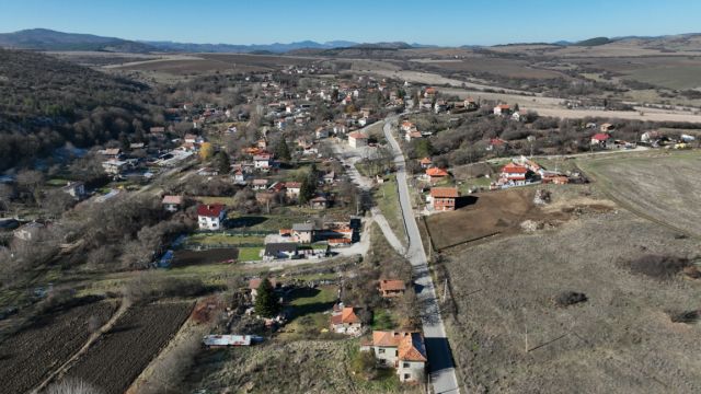 Откриха паднал дрон край Сливница Откриха паднал дрон край Сливница