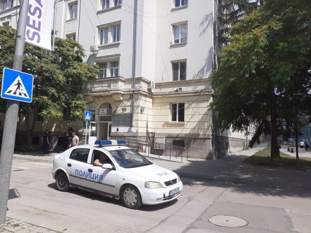 Пак бомбени заплахи в Перник. Този път в социални грижи