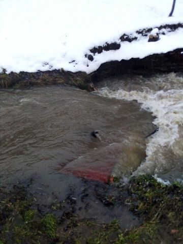 Дъждът активизира свлачище и причини авария на водопровод