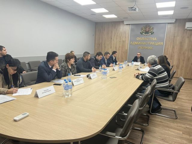 Не се разбраха. Пернишката РИК ще бъде назначена от ЦИК Не се разбраха. Пернишката РИК ще бъде назначена от ЦИК