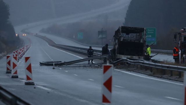 Aд на пътя. Катастрофа и пожар отнеха живота на много хора край Боснек Aд на пътя. Катастрофа и пожар отнеха живота на много хора край Боснек