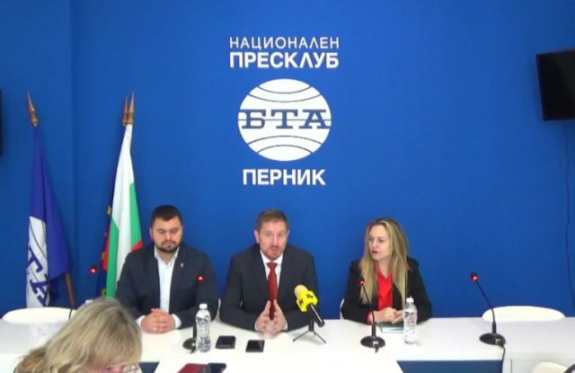 Депутат иска да съхраняване на лева 30 години
