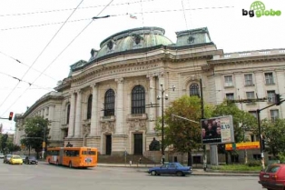 Безплатно образование предлага просветният министър