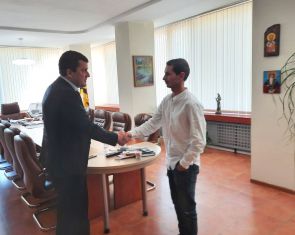 Владимиров се срещна със спасител на пернишко семейство