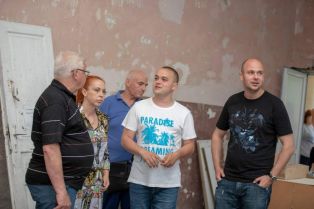 Водачът на листата на коалиция ГЕРБ-СДС Кирил Ананиев направи дарение на читалището в брезнишкото село Сопица