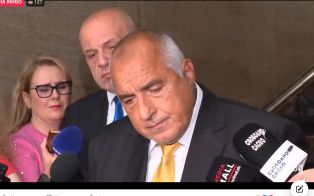 Борисов пое отговорността и предвеща кратък живот на пеавителството