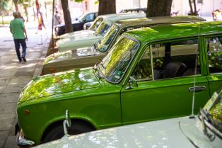 111 ретро коли радваха перничани. Ето кой получи купата /Снимки/